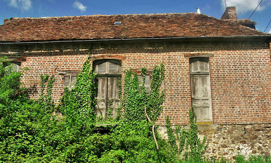 orne-abandoned-farm-8