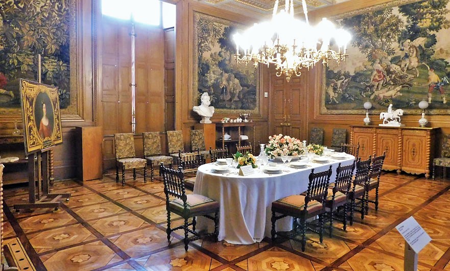 interior-chateau-d-eu-6
