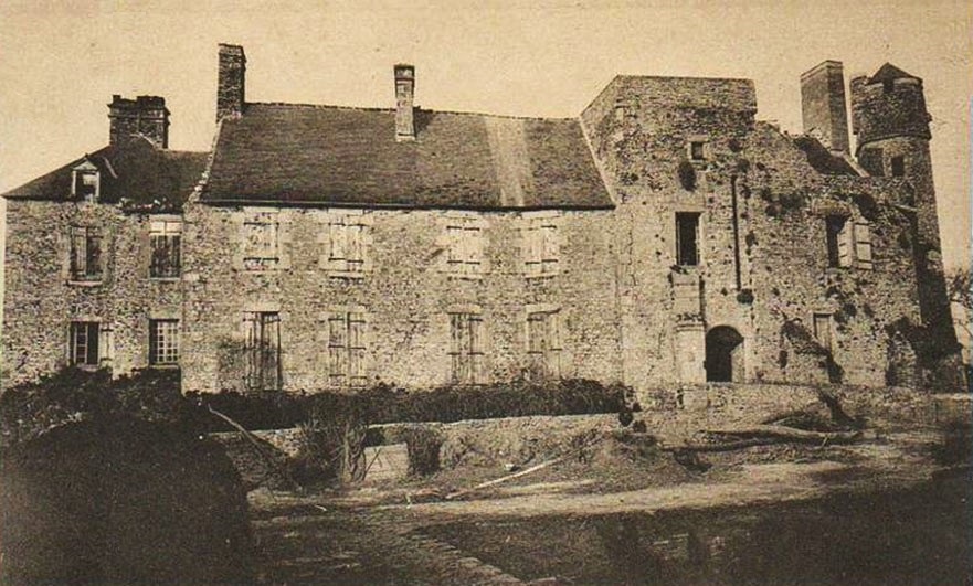 A Grimoire, geese and Château de Pirou – the legend