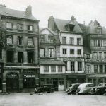 Vintage postcard La Couronne restaurant in Rouen